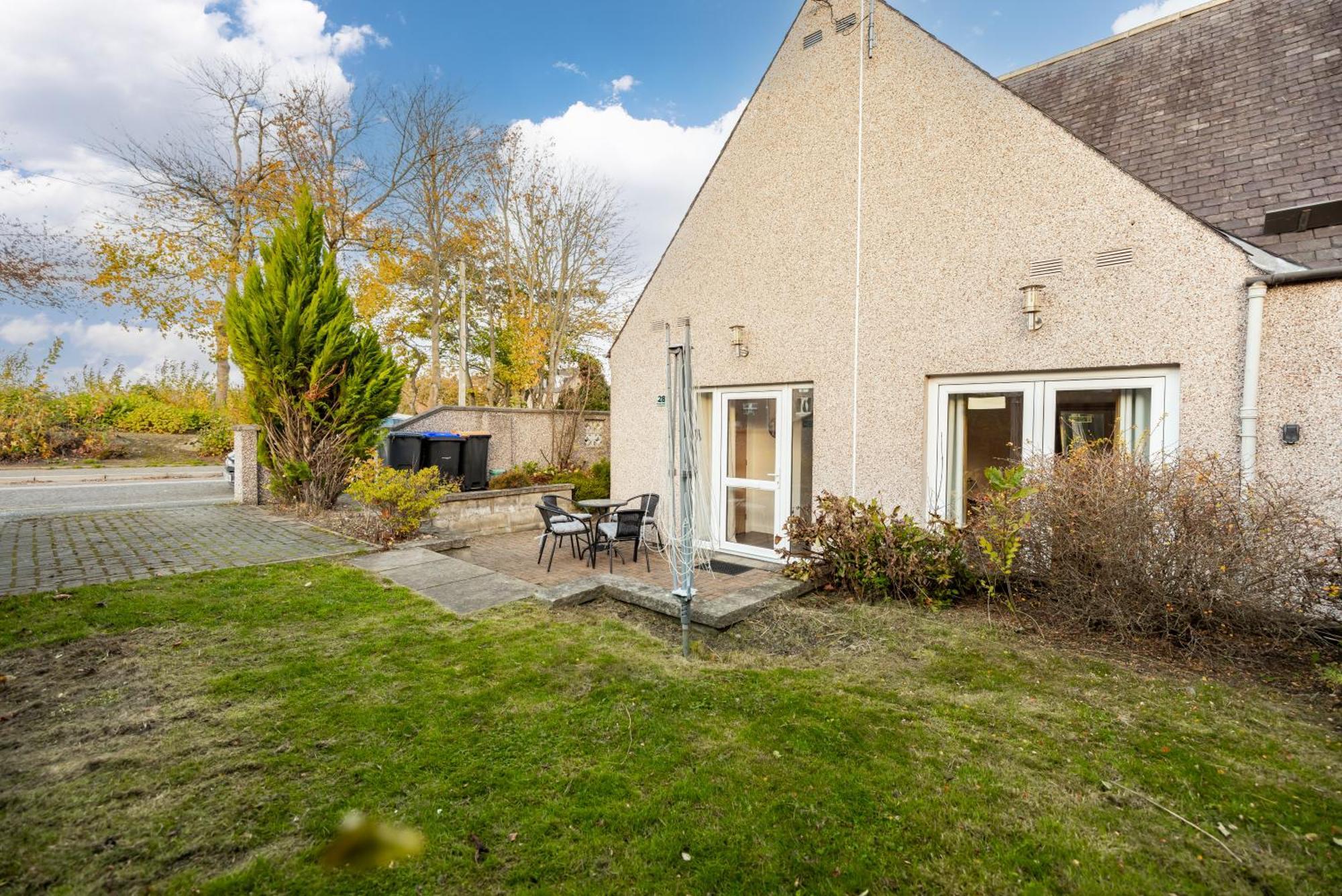 Bright House With Garden & Patio In Market Town Inverurie Exterior photo