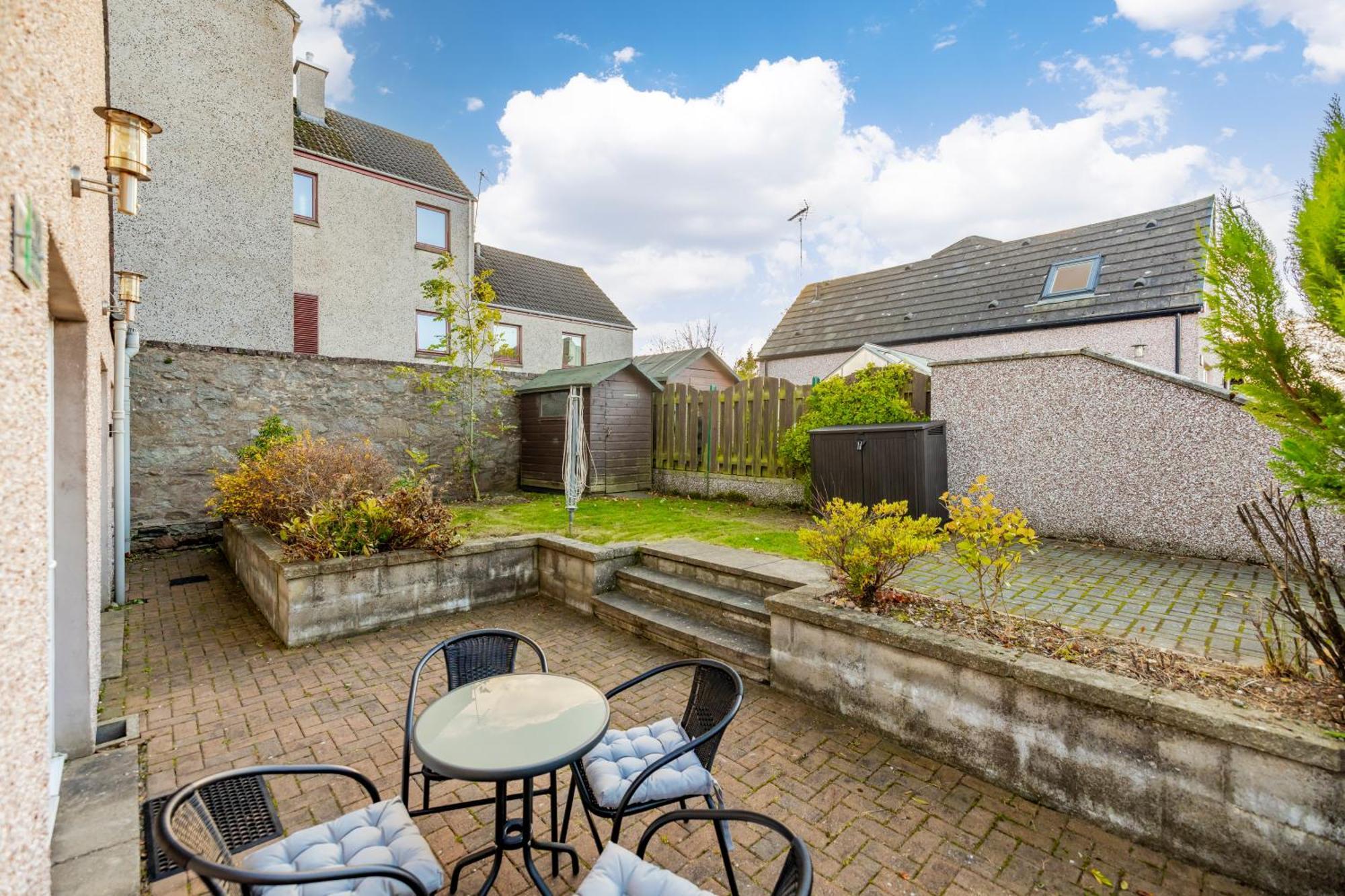 Bright House With Garden & Patio In Market Town Inverurie Exterior photo